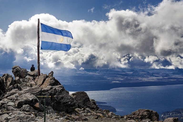 Comment accéder à des expériences authentiques lors d’un voyage en Argentine ?